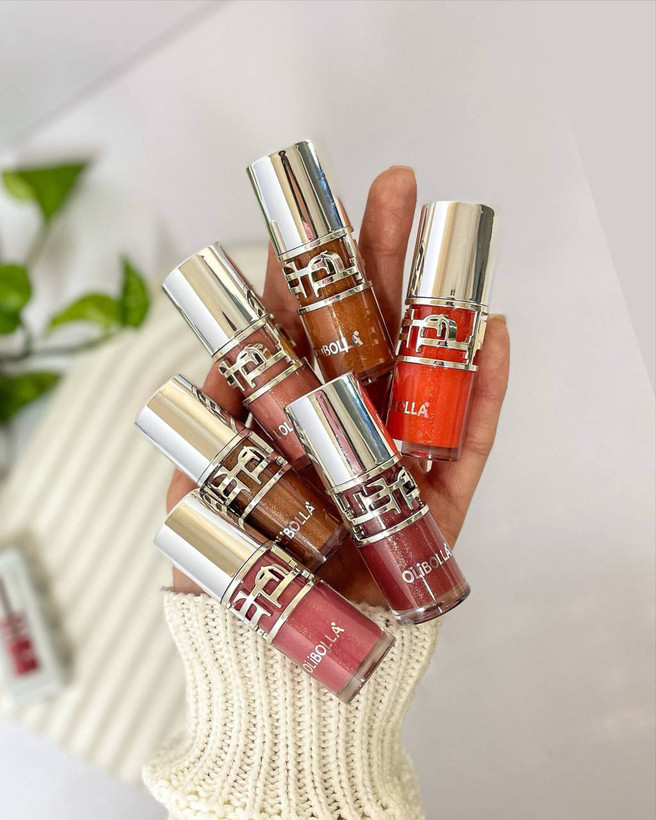 لیپ گلاس شاین طرح YSL از برند اولیبولا